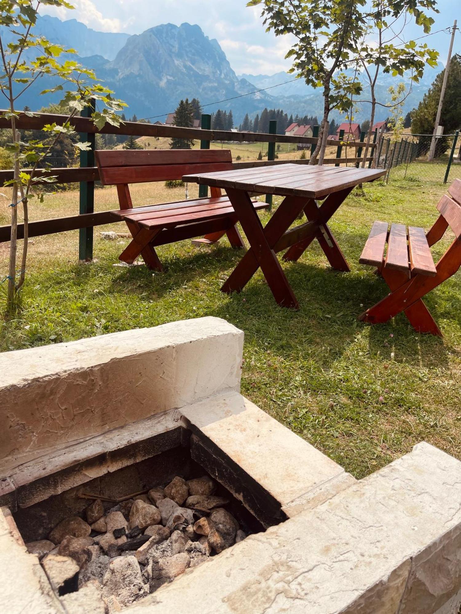 Vista Pitomine Žabljak Exterior foto